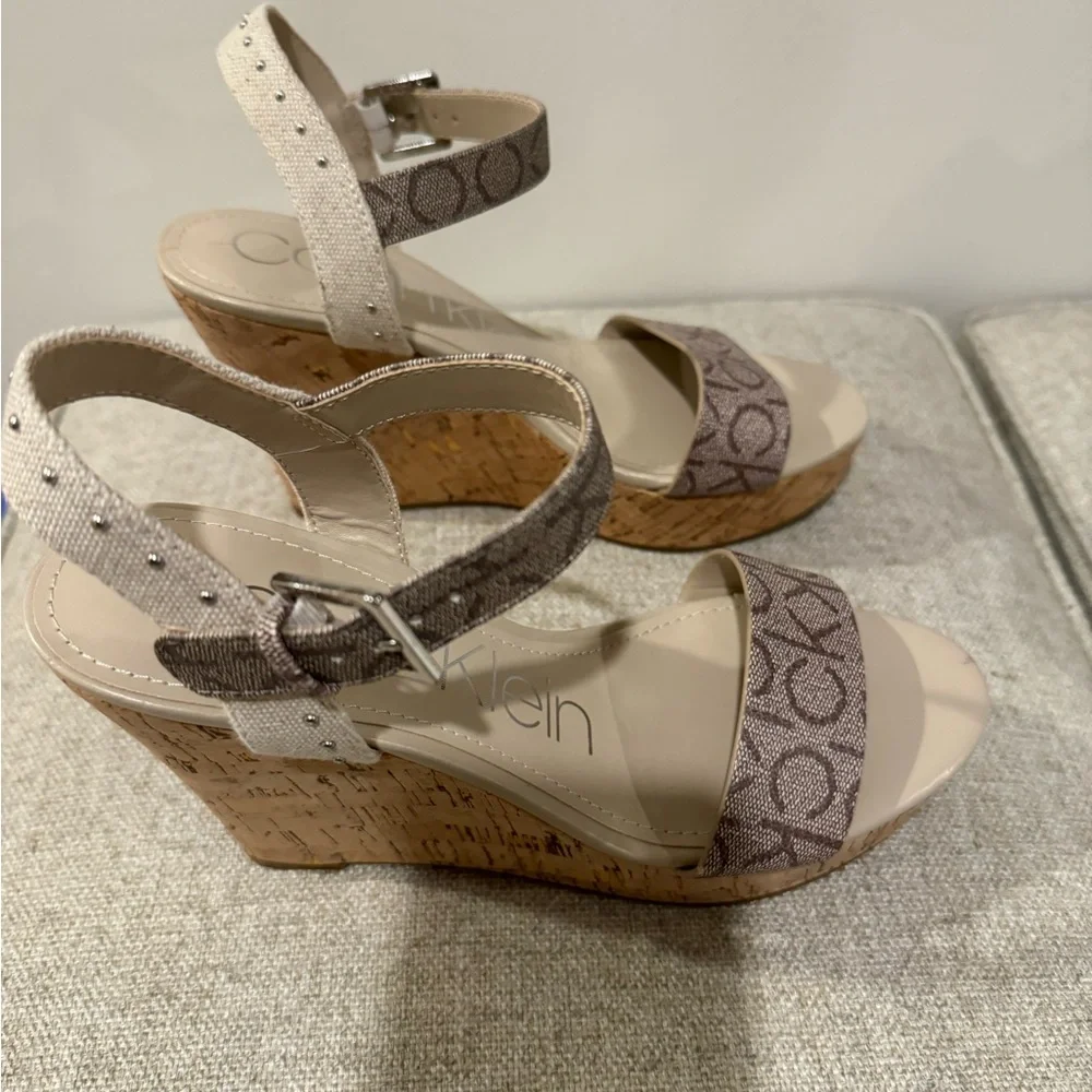 Brand New‎ Calvin Klein Karmona Sandals Natural Wedges. Size 8.5B